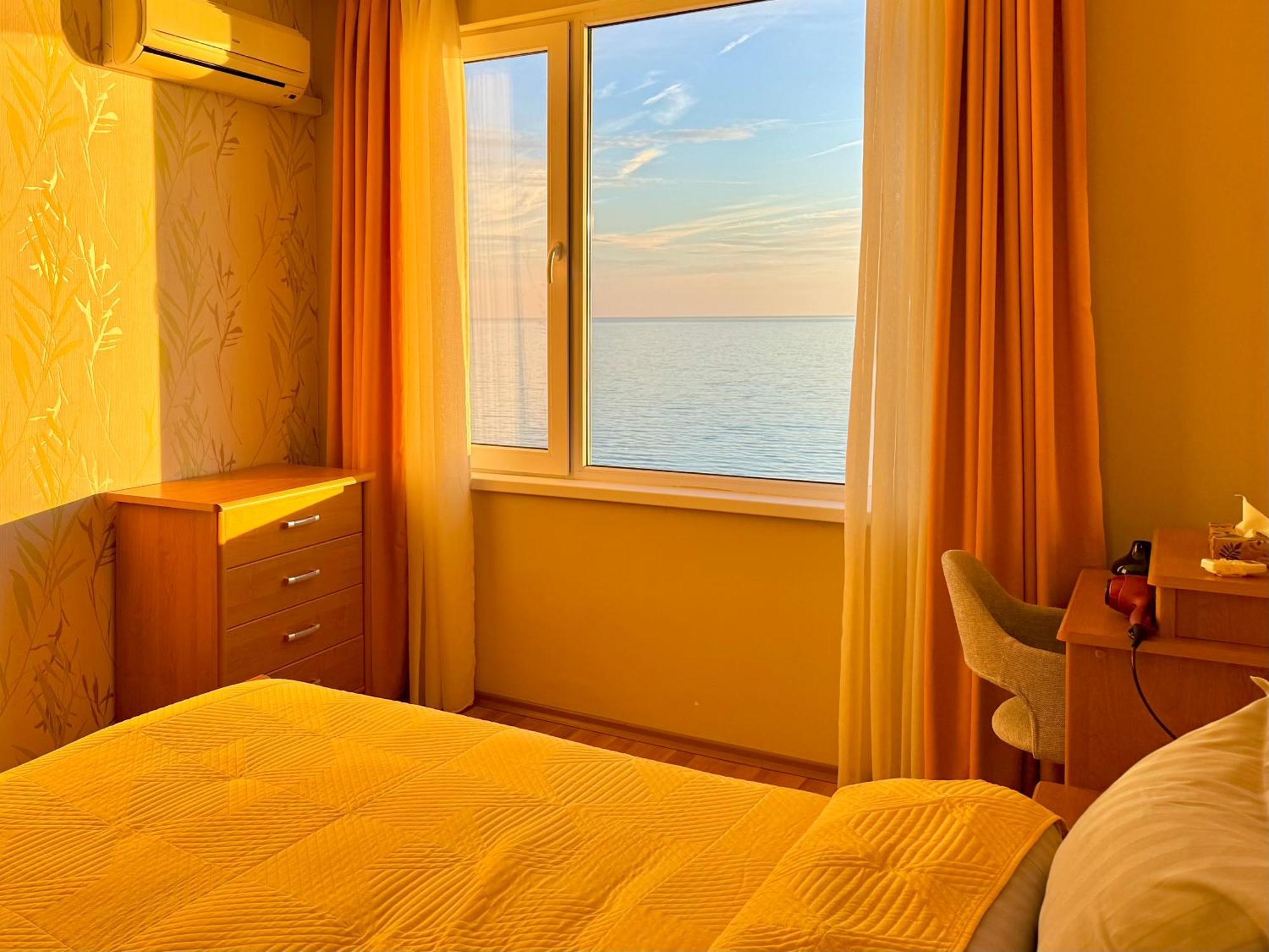 Beachfront Havana Sveti Vlas Exteriér fotografie